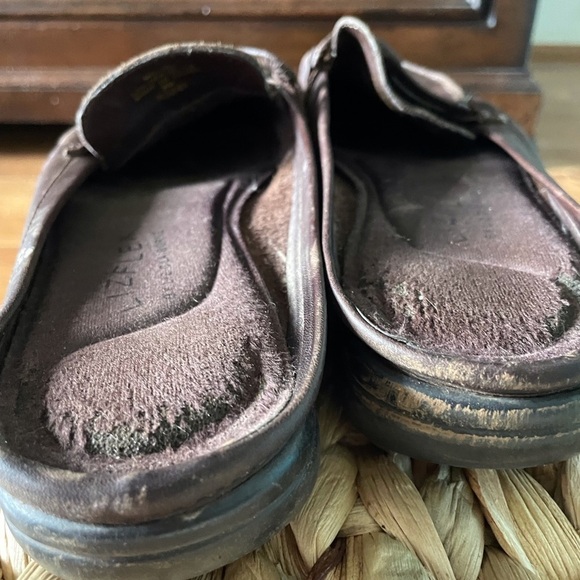 Vintage  Liz Claiborne Lizflex Marina Leather slide clogs in size 8 - Picture 5 of 5